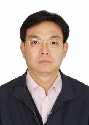 張偉.jpg